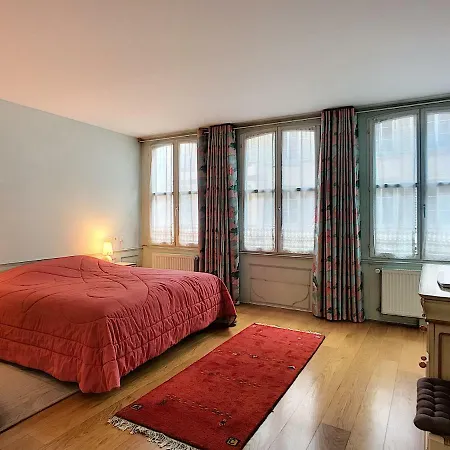 Apartment 10 Place De La Cathedrale Strasbourg